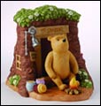 Image: Pooh & Friends: Classic Pooh Figurine 