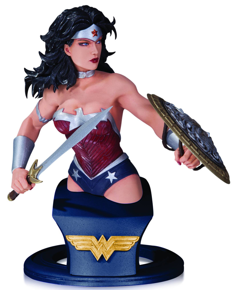 Image: DC Comics Super Heroes Bust: Wonder Woman  - DC Comics