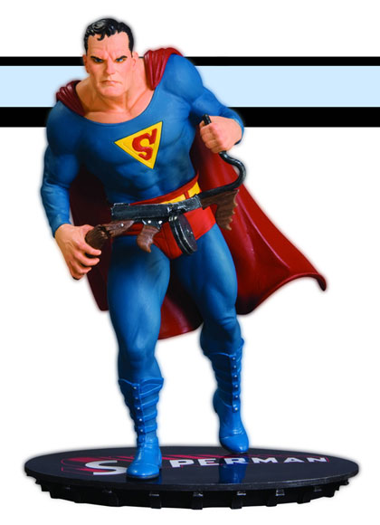 Image: DC Chronicles: Superman Statue 