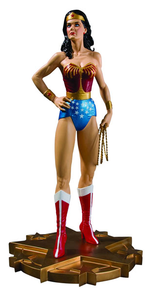 Image: Lynda Carter as Wonder Woman Statue  (2010)