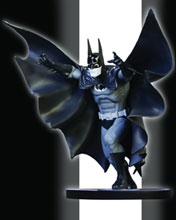 Image: Batman Black & White Statue - Marshall Rogers 