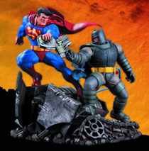 Image: Dark Knight Returns Statue: Superman vs. Batman 
