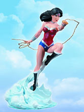 Image: Cover Girls of the DCU Statue: Wonder Woman  (New 52)