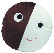 Image: Yummy Plush: Black & White Cookie 