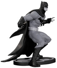 Image: Batman Black & White Statue: Batman by Greg Capullo 
