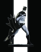 Image: Batman Black and White Statue: Dustin Nguyen 
