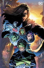 Image: Titans #31 (variant cover - Philip Tan) - DC Comics