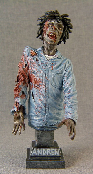 Image: The Walking Dead: Andrew Torso Statuette  - 