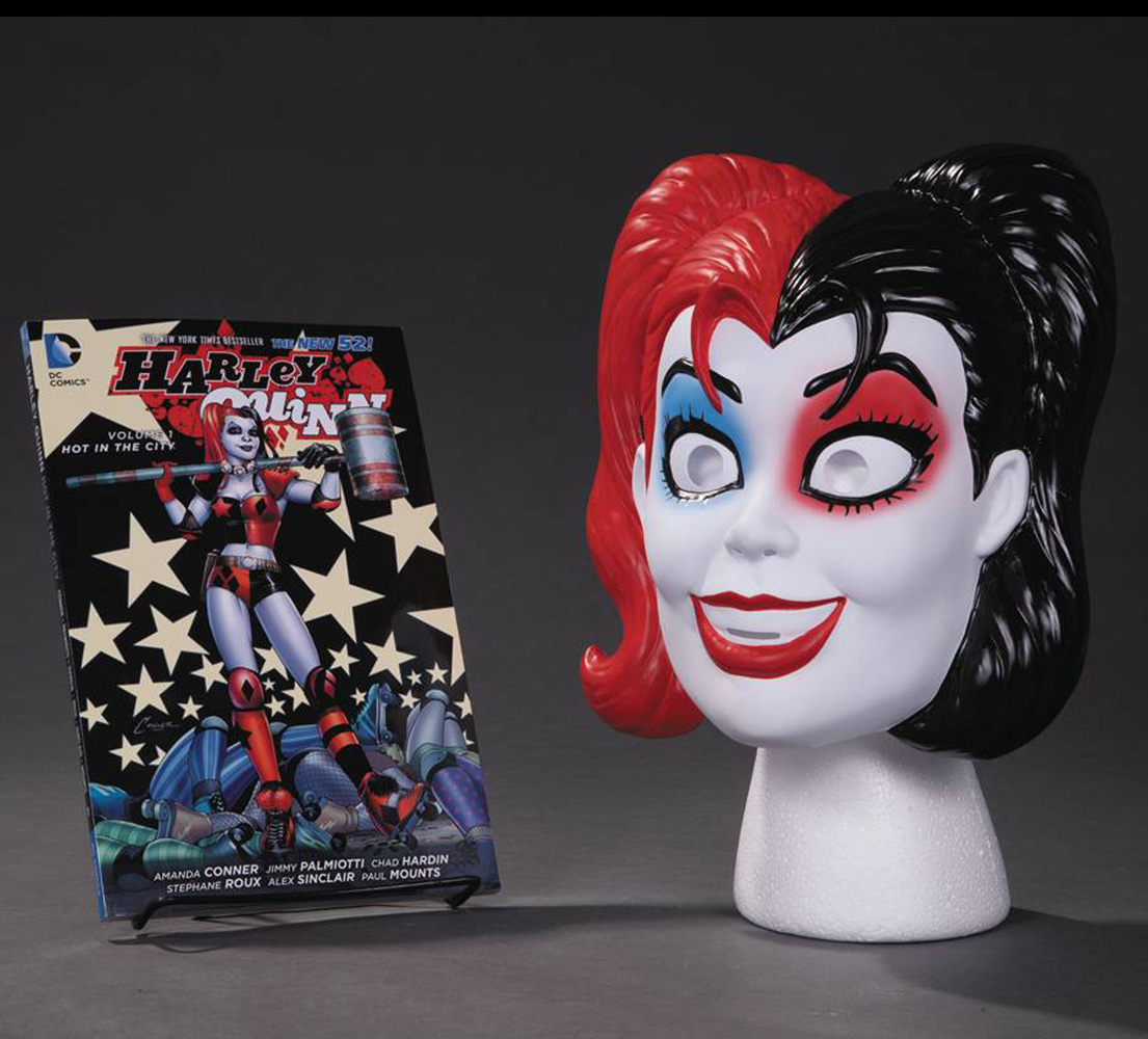 Harley Quinn Vol. 01: Hot in the City Book and Mask Set - Westfield Comics