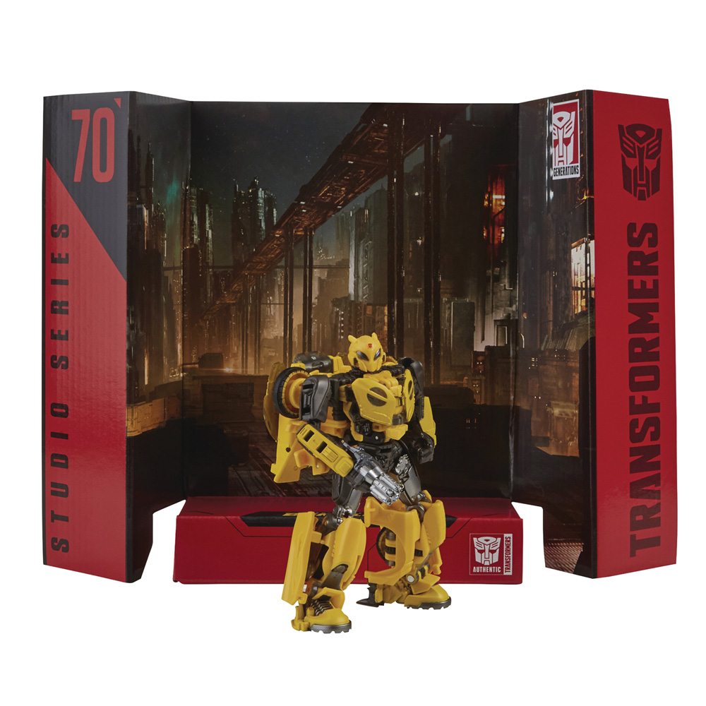 Image: Transformers Gen Studio Series Deluxe TF6 Bumblebee Action Figure Case  - Hasbro Toy Group