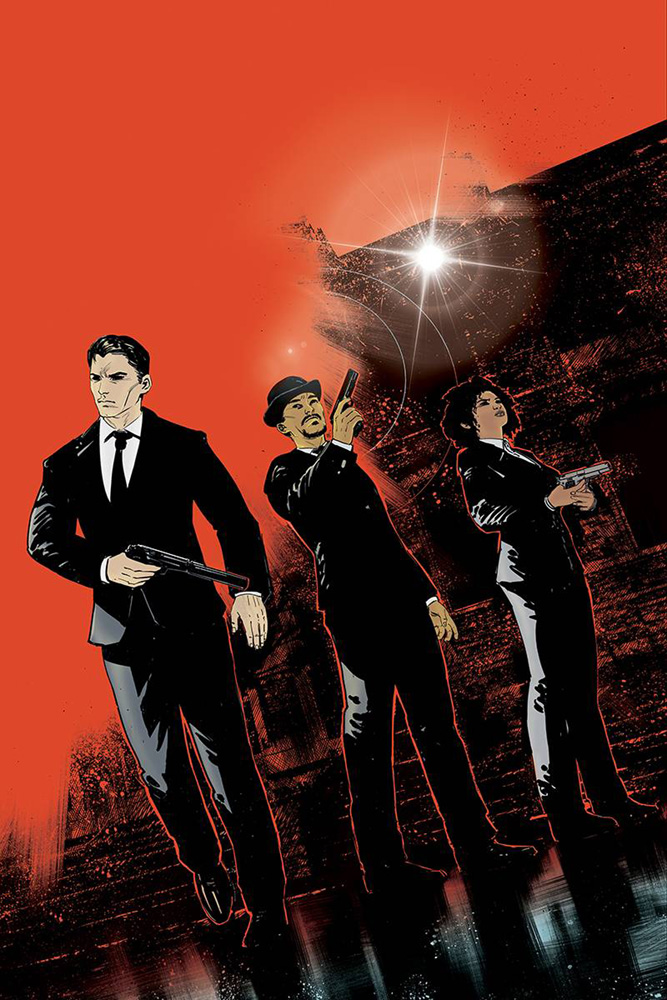 Image: James Bond 007 #11 (incentive cover - Carey virgin) (40-copy)  [2019] - Dynamite