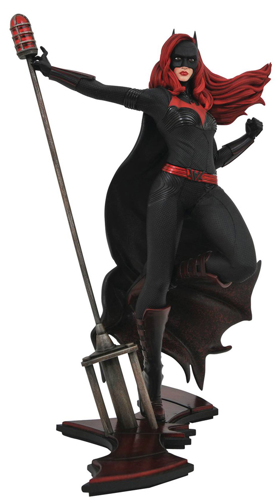 Image: DC Gallery PVC Diorama: Arrow Television Series - Batwoman  - Diamond Select Toys LLC