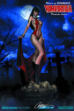 Image: Women of Dynamite Statue: Vampirella  - 
