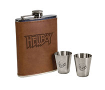 Image: Hellboy Deluxe Flask Set  - Dark Horse Comics