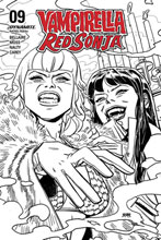 Image: Vampirella / Red Sonja #9 (incentive 1:40 cover - Romero B&W) - Dynamite