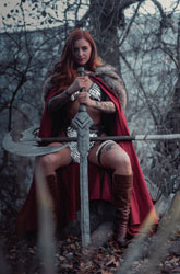 Image: Red Sonja #11 (cover H incentive 1:10 - Cosplay virgin) - Dynamite