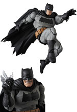 Image: Dark Knight Returns Mafex Action Figure: Batman  - Medicom Toy Corporation