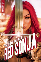 Image: Invincible Red Sonja #7 (cover E - Cosplay) - Dynamite