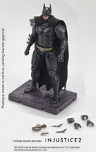 Image: Injustice 2 Figure: Batman  (1/18 Scale) - Hiya Toys